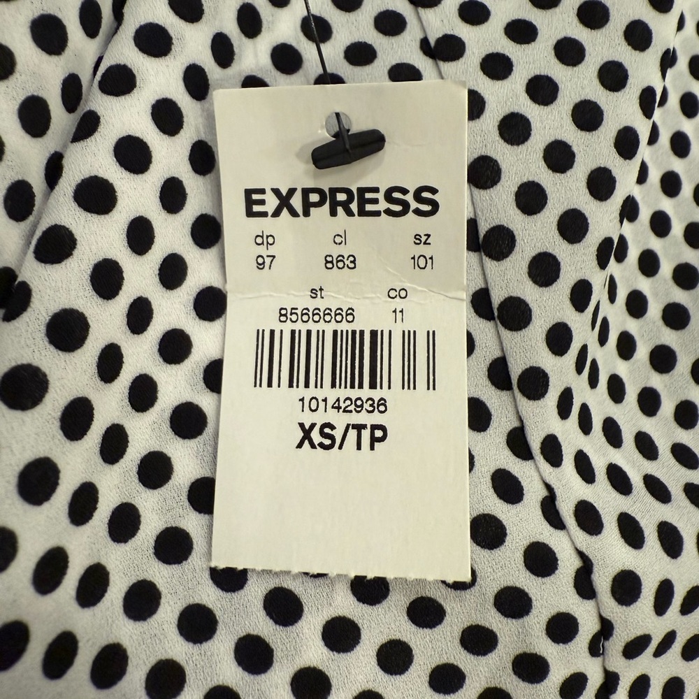 Express Barcelona Cami Size XS White Black Polka Dot Top NWT - Picture 8 of 10